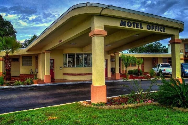 Hotel 31 of 32