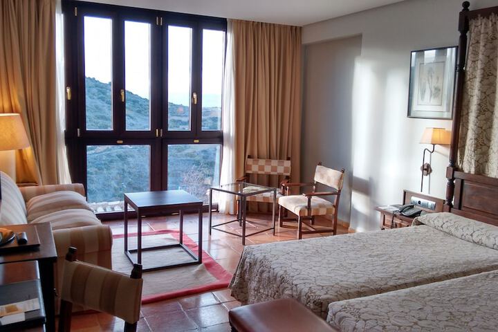 Room 34 of 81