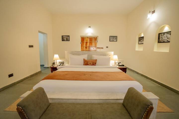 Room 10 of 51