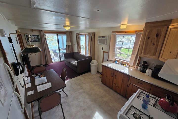 Room 43 of 123
