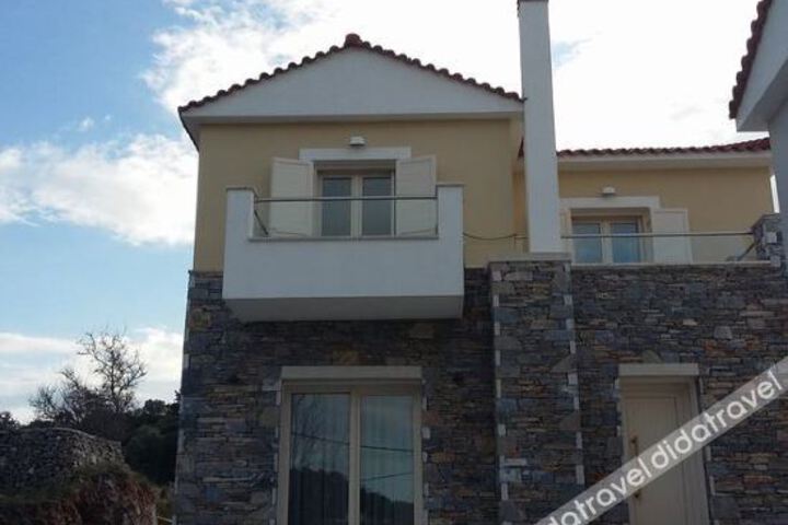 Mousses Luxury Houses
