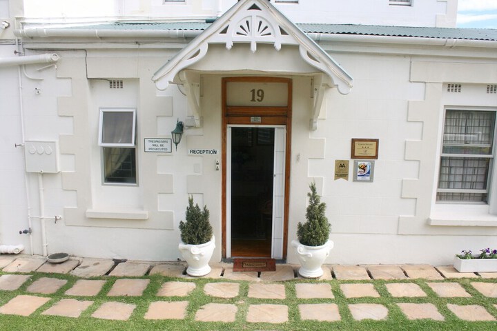 Hotel 168 of 198