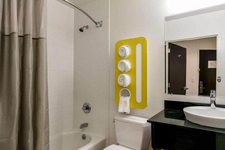 Double Accessible (3 of 11)