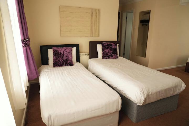 Room 78 of 208