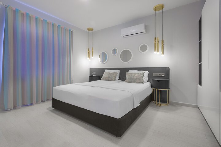 Room 14 of 53