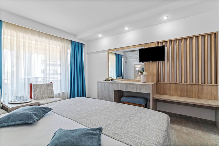 Room 10 of 31