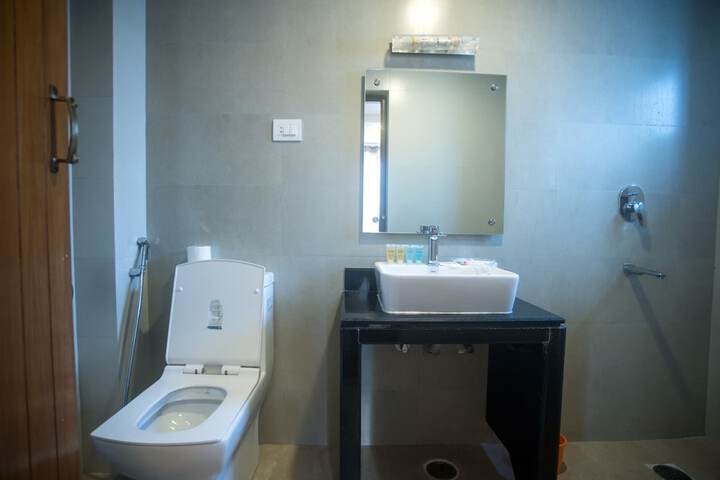 Room 19 of 25