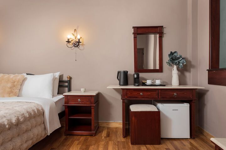 Room 34 of 132