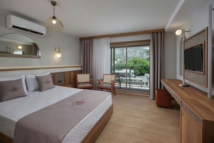 Room 8 of 31