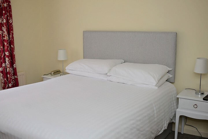Room 2 of 19