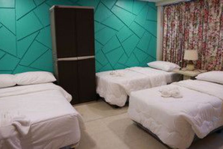 Room 12 of 36