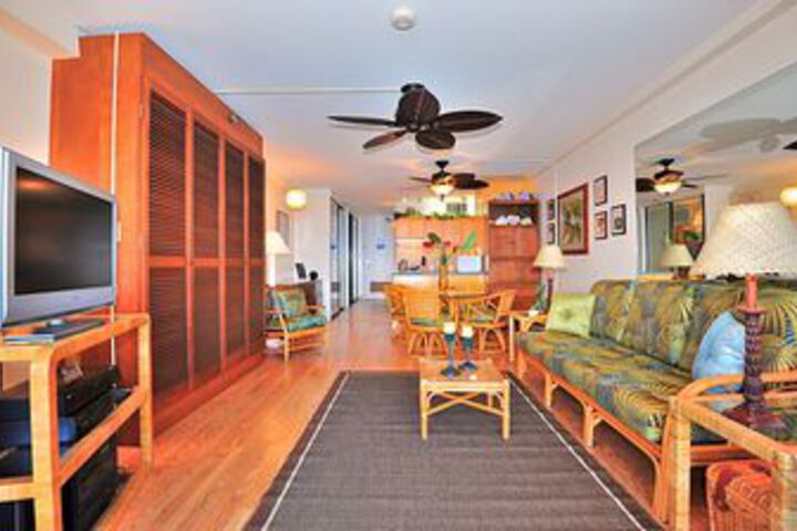 Photo of Maui Kai 703 by RedAwning
