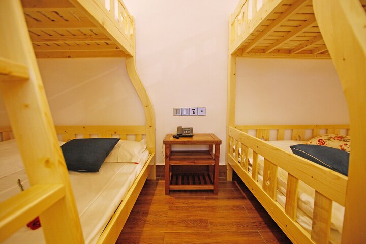 Room 22 of 69
