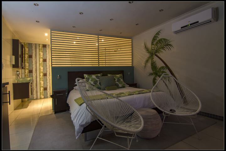 Room 26 of 162