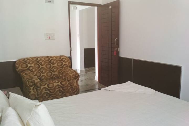 Room 14 of 60