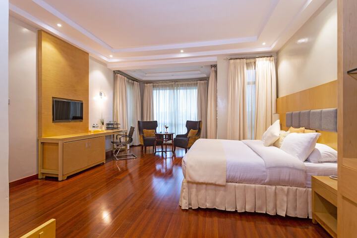 Room 13 of 51
