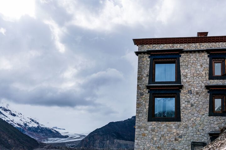 SONGTSAM LODGE LAIGU