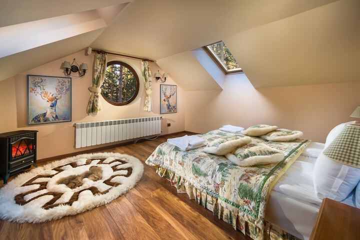 Room 7 of 47