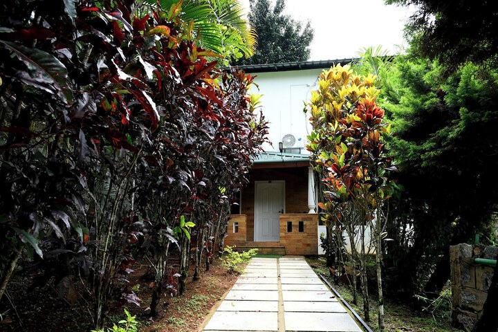 Hotel 90 of 96