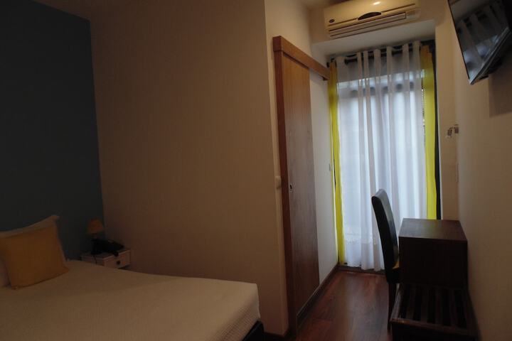 Room 14 of 56