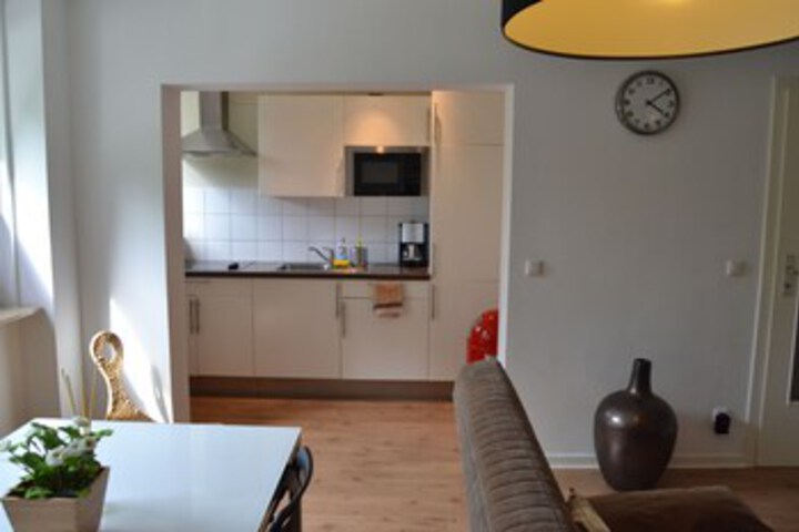 Room 44 of 177