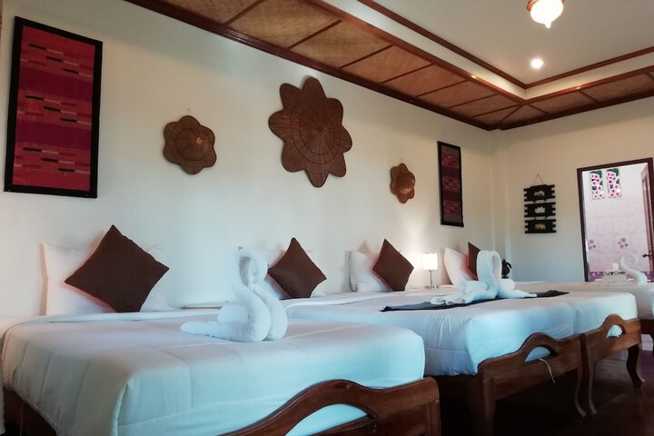 Room 44 of 137