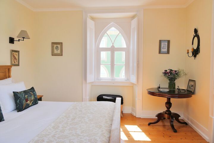 Room 6 of 38