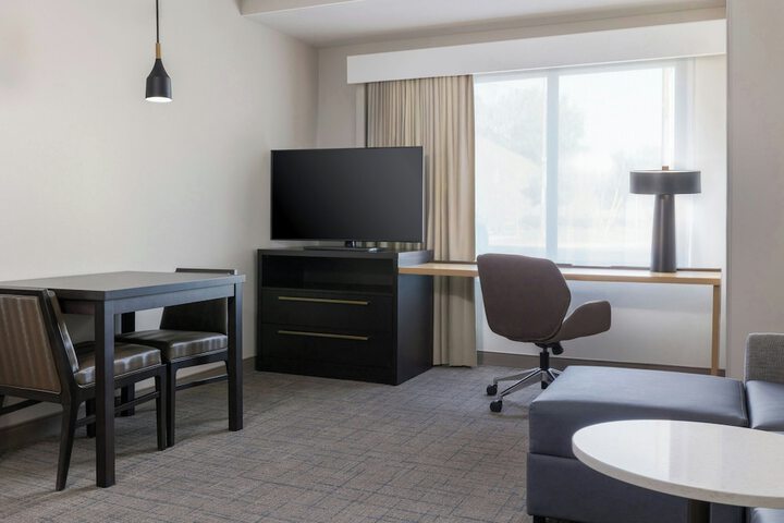 Room 22 of 48