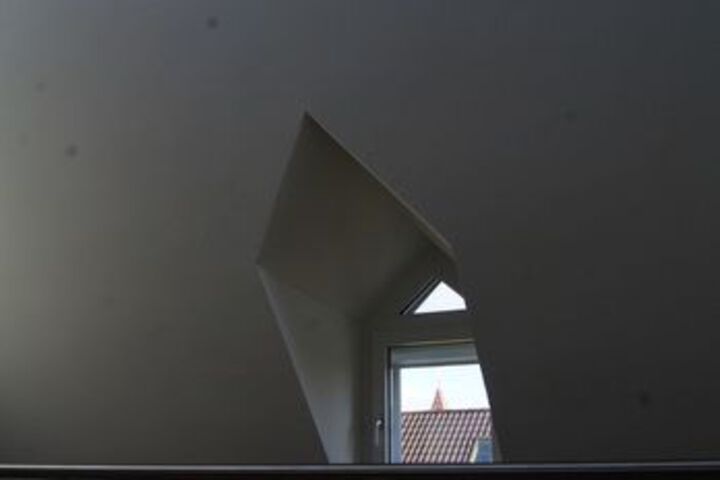 Room 25 of 100