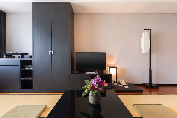 Room 21 of 62
