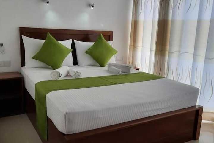 Room 3 of 64