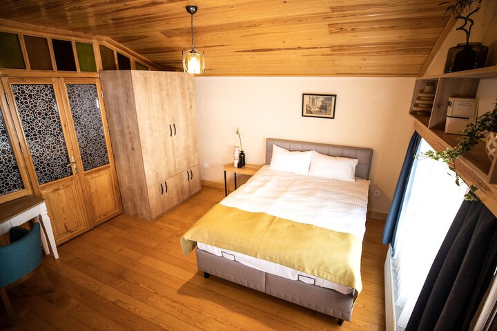 Room 21 of 42