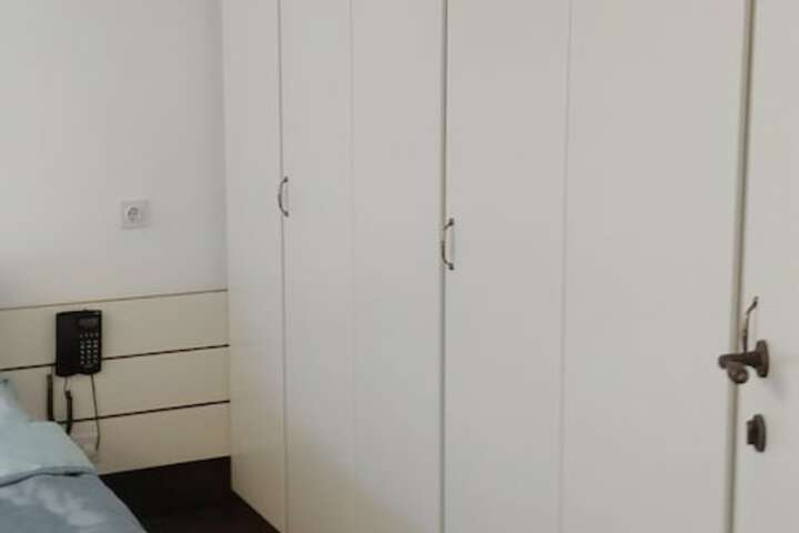 Room 8 of 52
