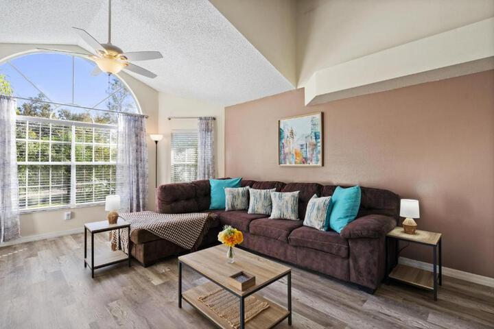 2721 North Poinciana #164