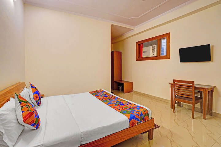 Room 13 of 29