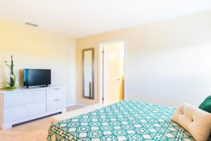 Room 13 of 19