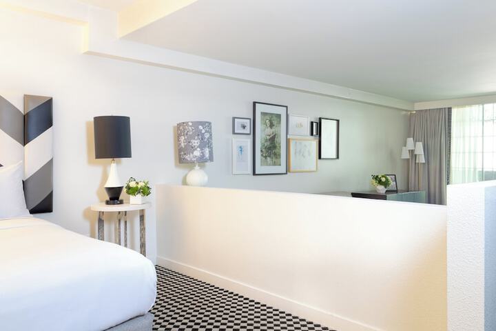 Room 38 of 87
