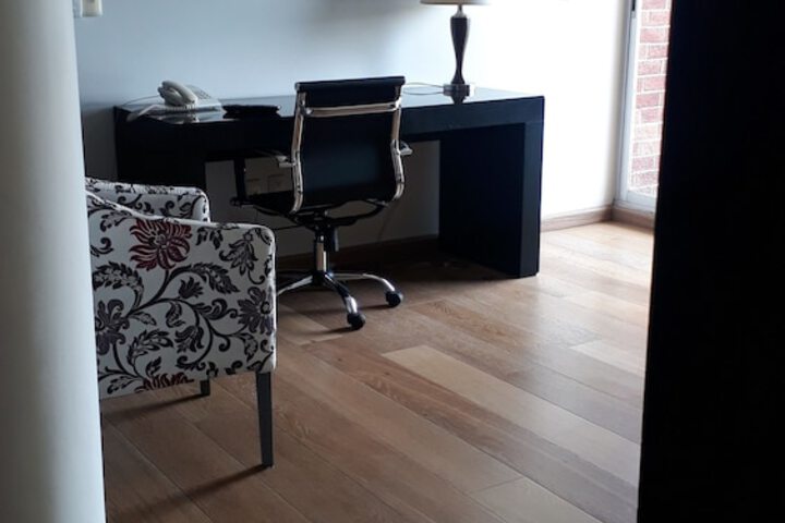 Room 5 of 123
