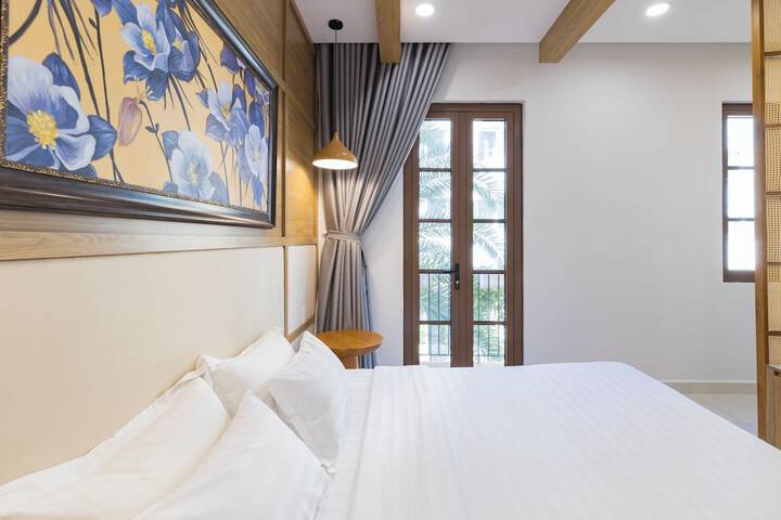 Room 2 of 91