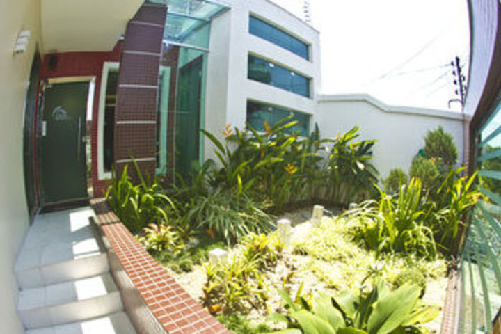 Hotel Exterior 16 of 74