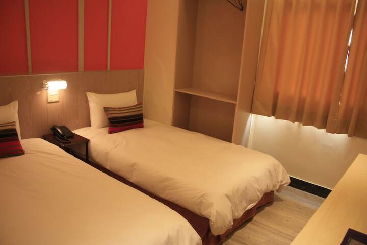 Room 13 of 58