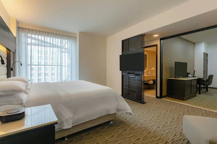 Room 25 of 71