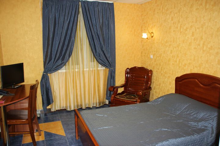 Room 12 of 36