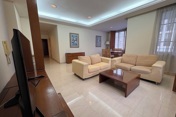 Room 29 of 61