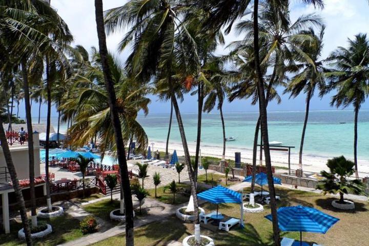 Sairock Beach Hotel