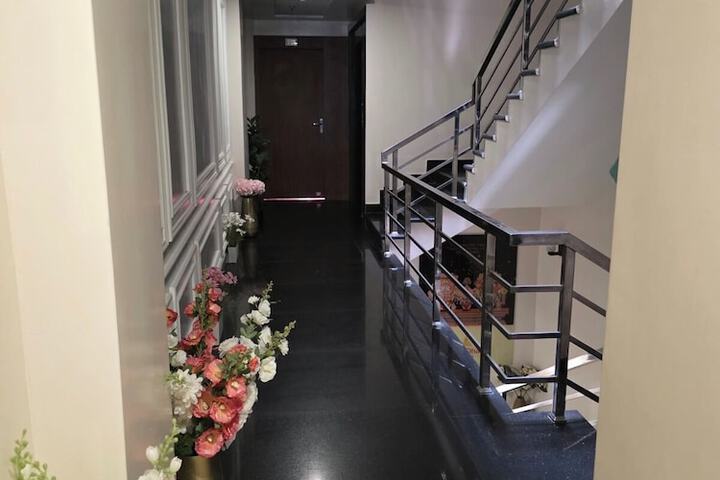Room 48 of 59