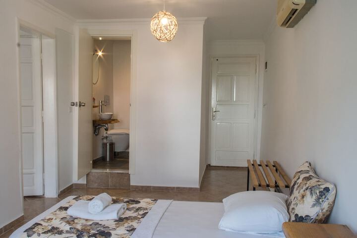 Room 21 of 70