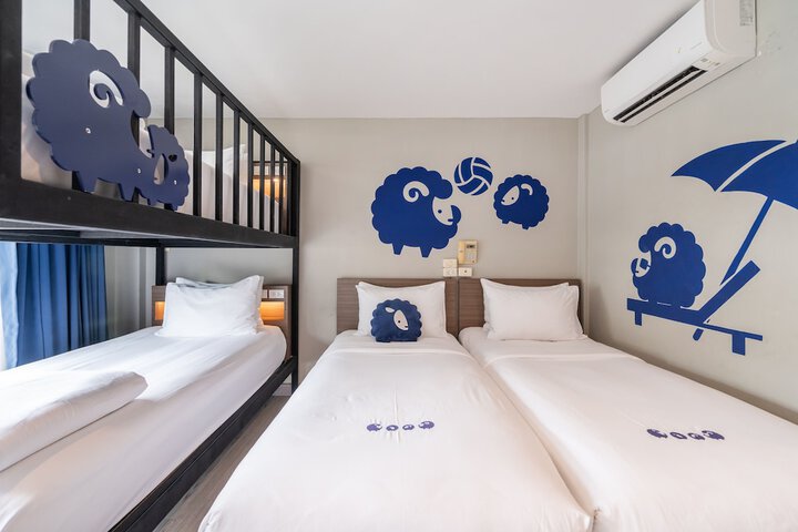 Room 21 of 107