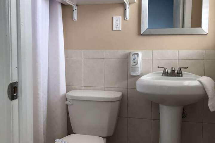 Room 18 of 29