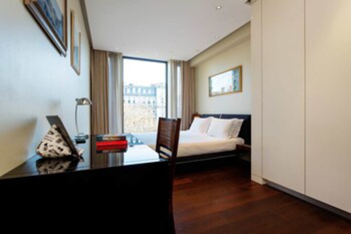 Room 16 of 22